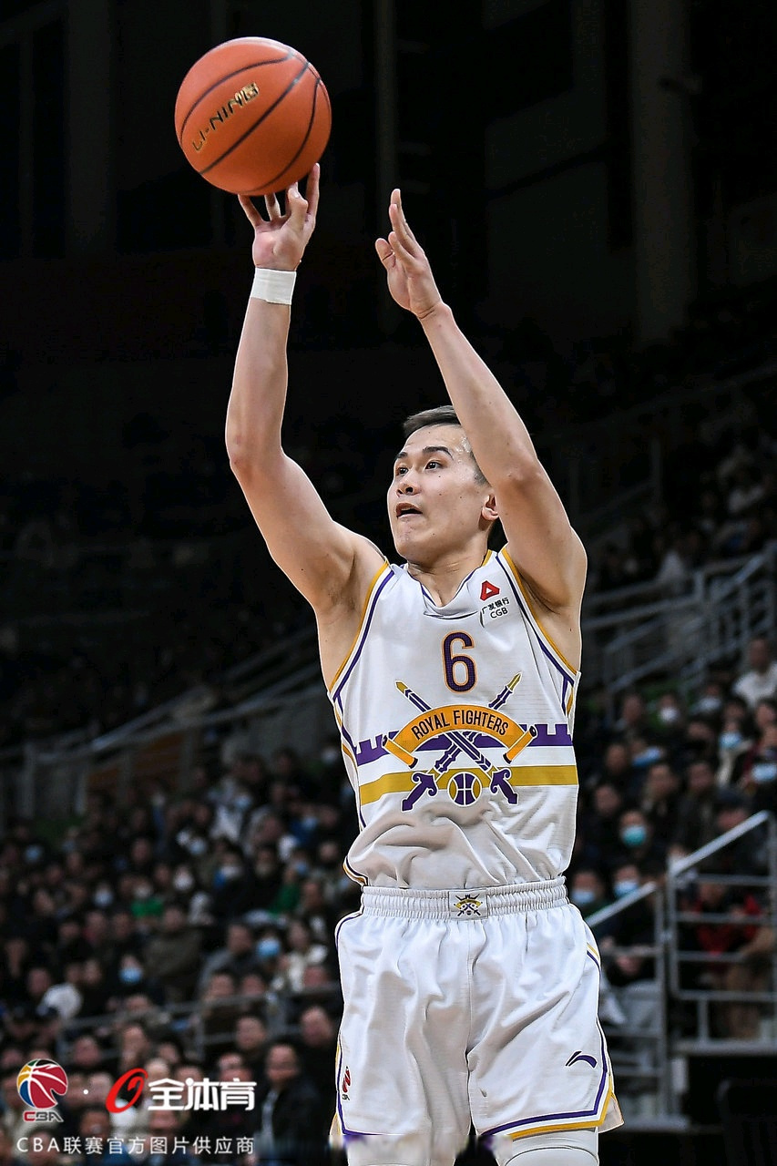 爱游戏平台-关于辽宁本钢发布备战花絮；今晚单刀错失；足总杯任务艰巨；控场能力受关注的信息